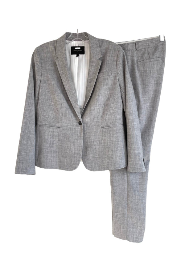 BANANA REPUBLIC Women's light grey pantsuit, Blazer 8 / Pant 10