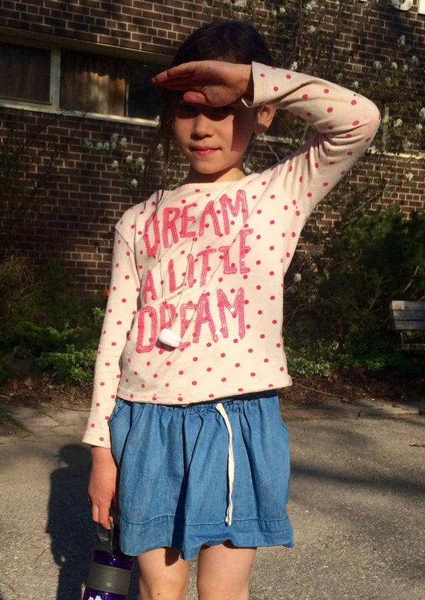 GAP KIDS blush and magenta cotton ”Dream a Little Dream” polka dot T-shirt, XS