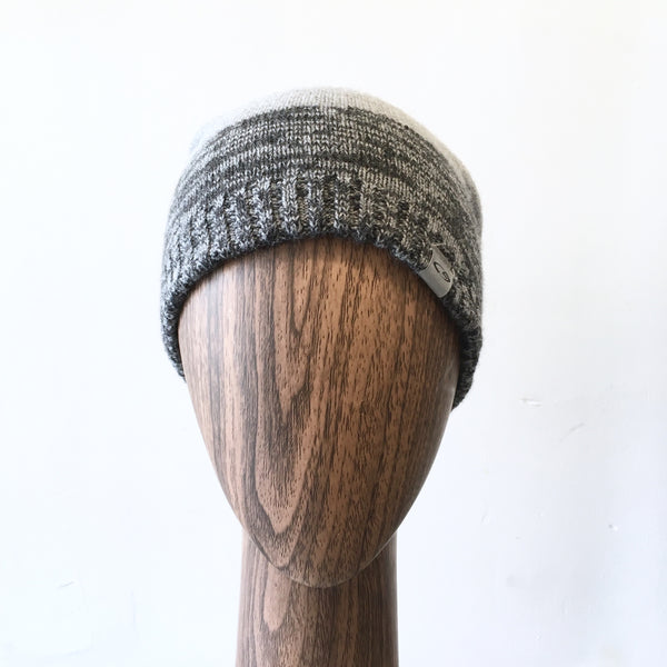 CHAMPION grey/charcoal knit beanie w/ fleece lined, NS