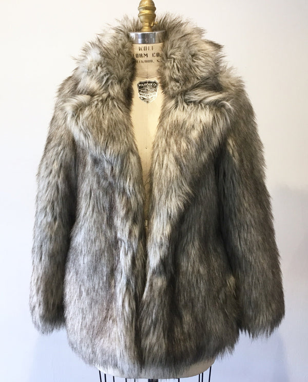 BETSEY JOHNSON silver fox chubby faux fur coat, S