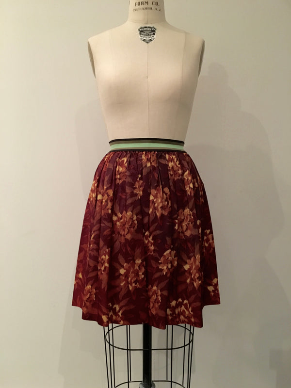 VINTAGE upcycled Women’s rust floral skirt w/ green sporty elastic waist, M