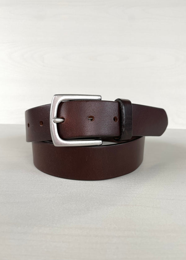GAP 1969 Mens brown 1.25" wide casual leather belt silver squared buckle, 32"