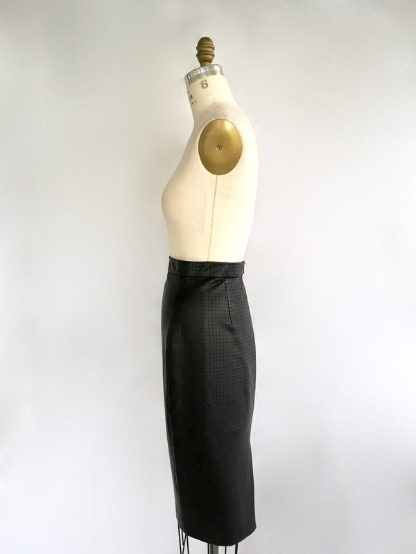 BANANA REPUBLIC Women's black pleather eyelet skirt, 10