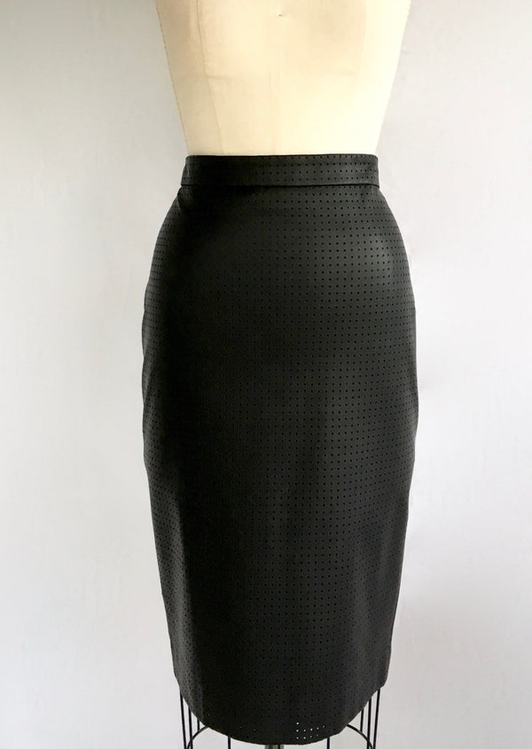 BANANA REPUBLIC Women's black pleather eyelet skirt, 10