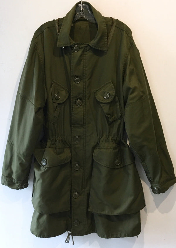 PEERLESS GARMENTS VINTAGE Mens green zipper and button up army jacket, 8