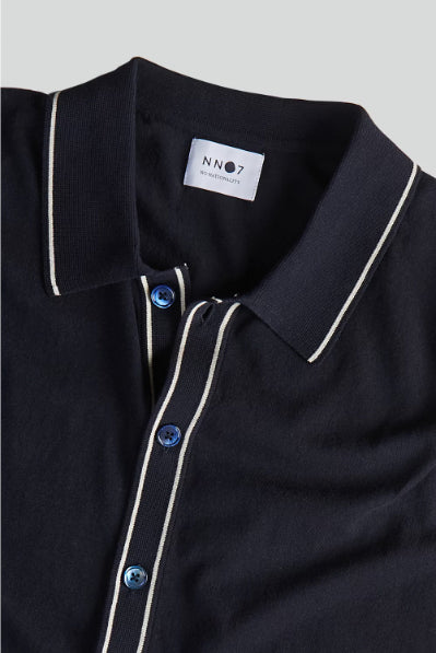 NN07 Men's dark navy fine knit cotton "Nolan Polo" w/ cream trim & navy buttons, M