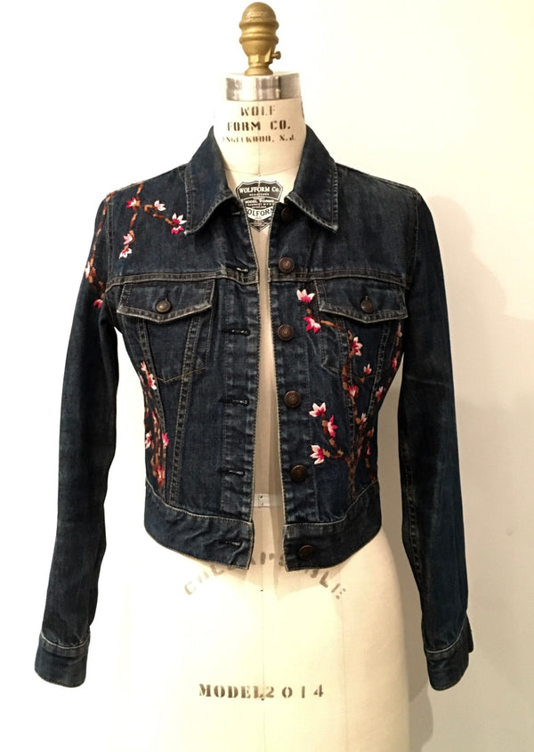 GAP VINTAGE 90's Women's floral embroidered jean jacket, XS
