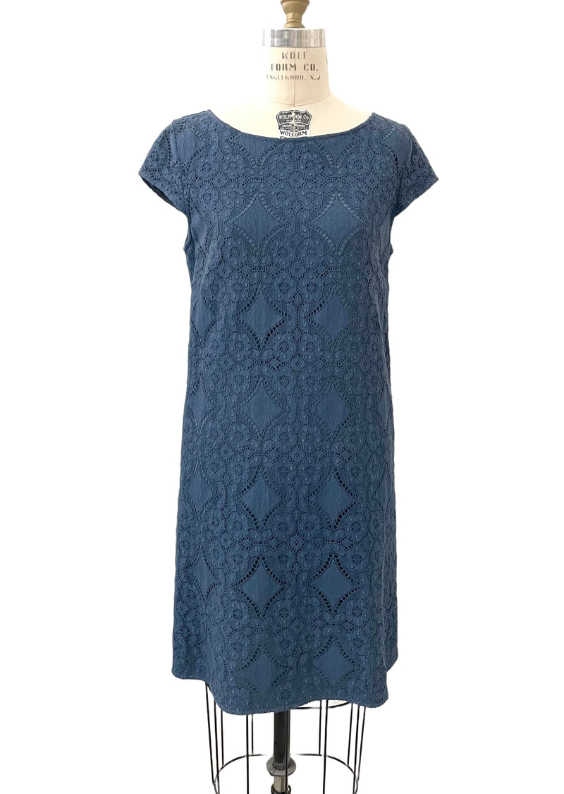 BURBERRY Women’s blue grey cotton lace boat neck shift dress with cap sleeves, 12