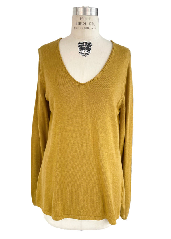 OLD NAVY Women's mustard cotton blend classic v neck sweater, L