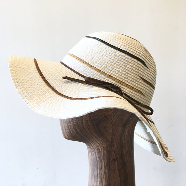 HAT Women’s white summer hat w/ brown ribbon and brown lined detailing, NS