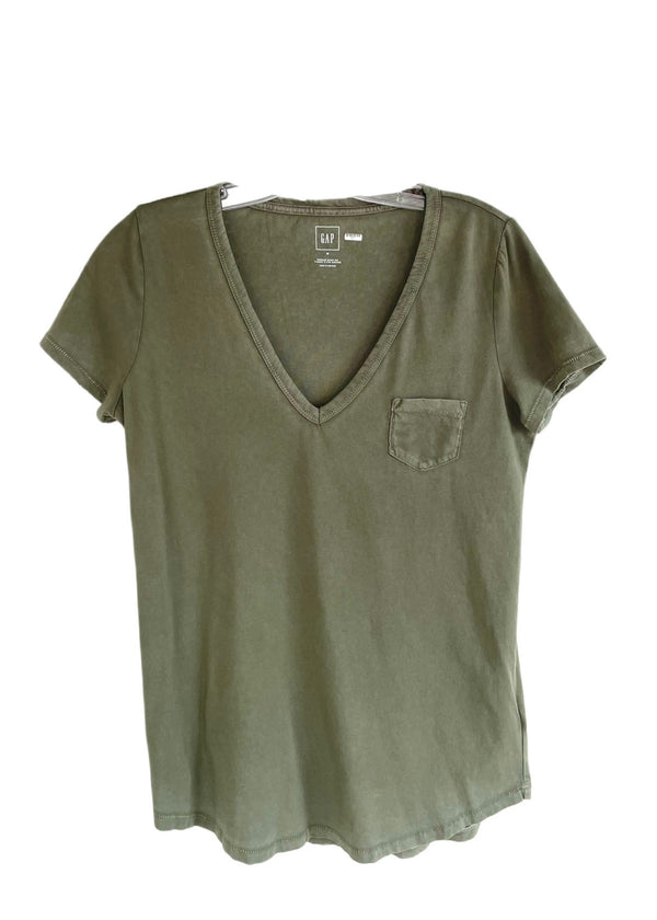 GAP Women's green vintage wash short sleeve v-neck pocket tee, M