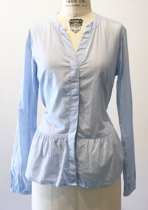 GAP Women's pale blue cotton voile v-neck long sleeve button front peplum blouse, M