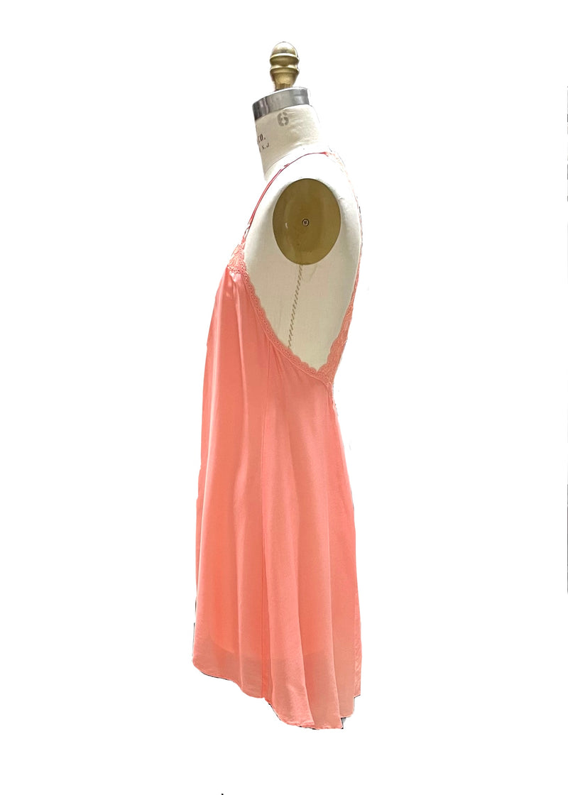 VICTORIA'S SECRET Women's peach semi sheer negligee w/ lace trim and t-back, M