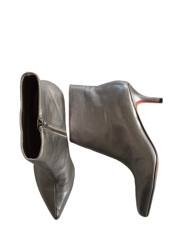 JOE FRESH Women's dark silver ankle boot with kitten heel, 10