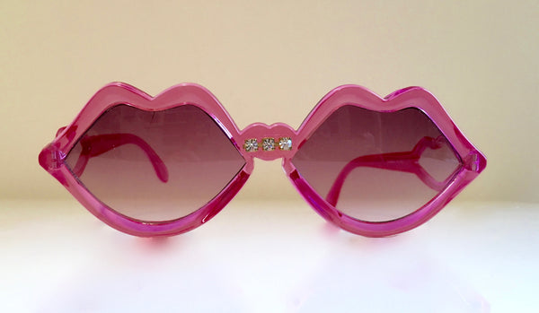 VINTAGE novelty clear pink lips with rhinestones on bridge sunglasses
