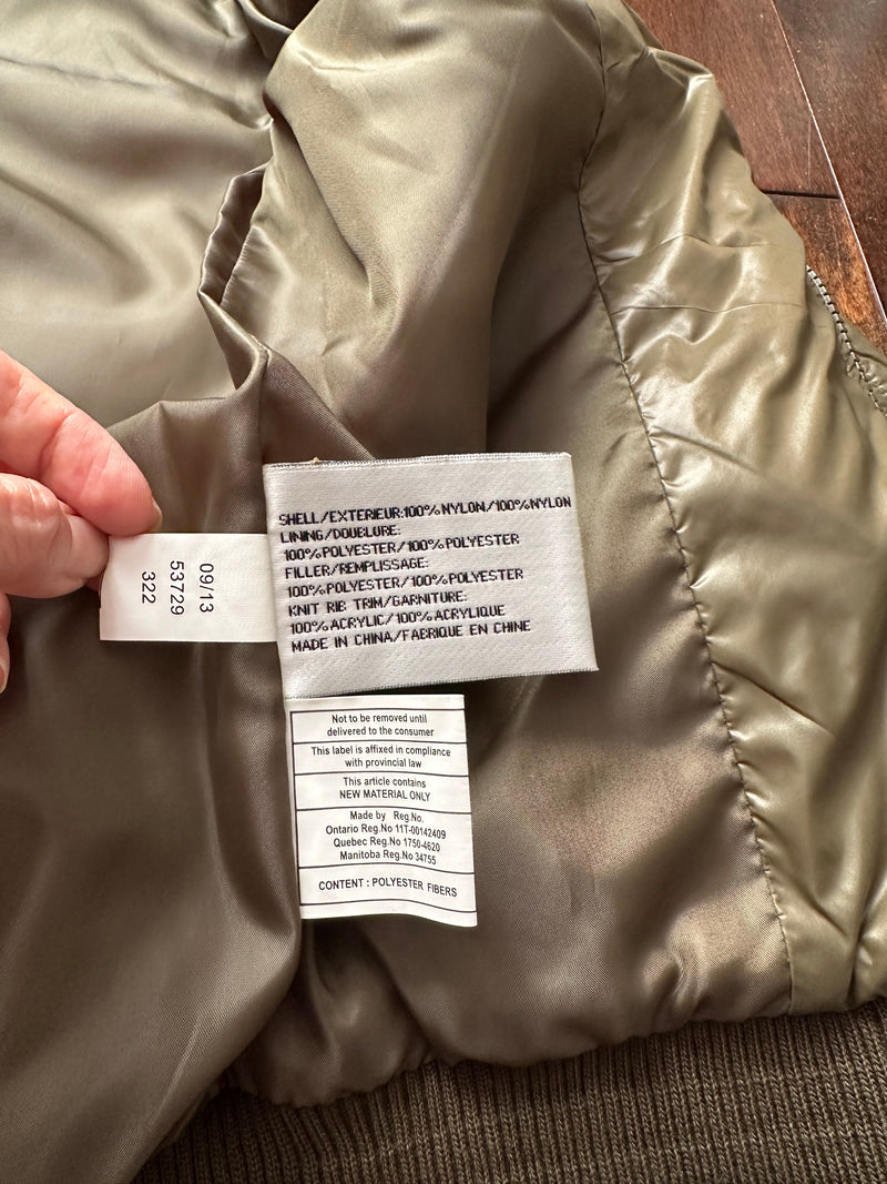 DKNY Women's olive green lightweight quilted jacket, XS