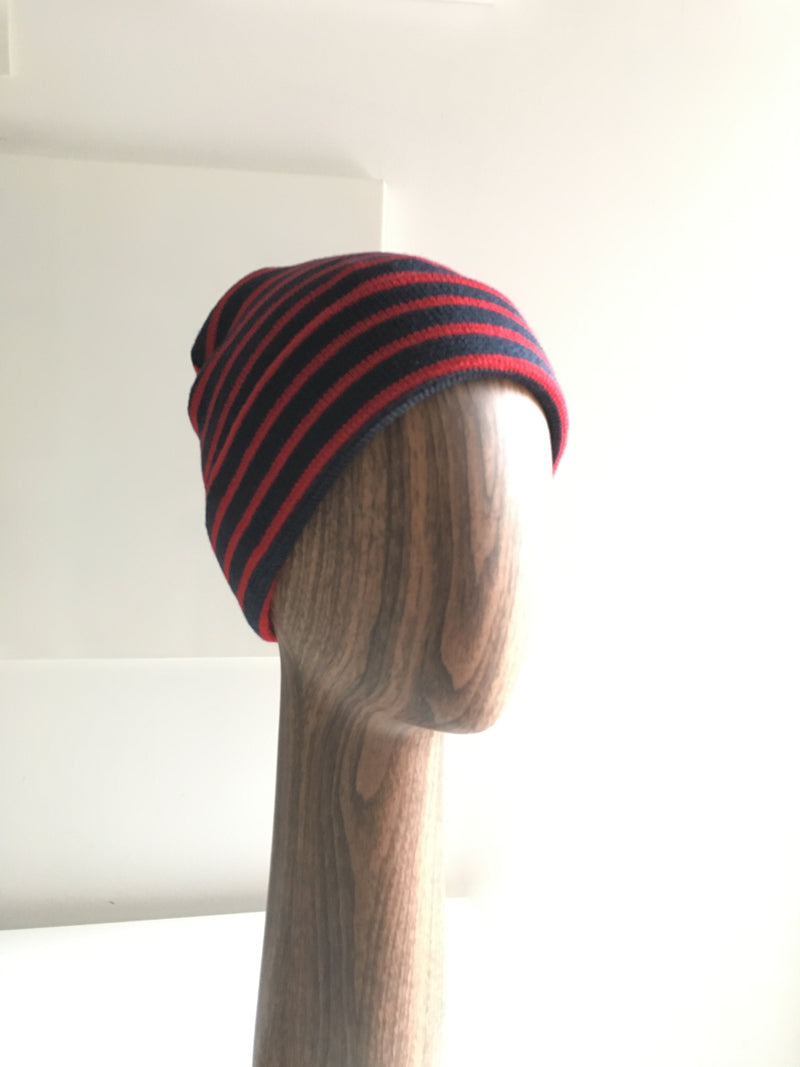 OLD NAVY Unisex navy/red stripe cuffed beanie, NS