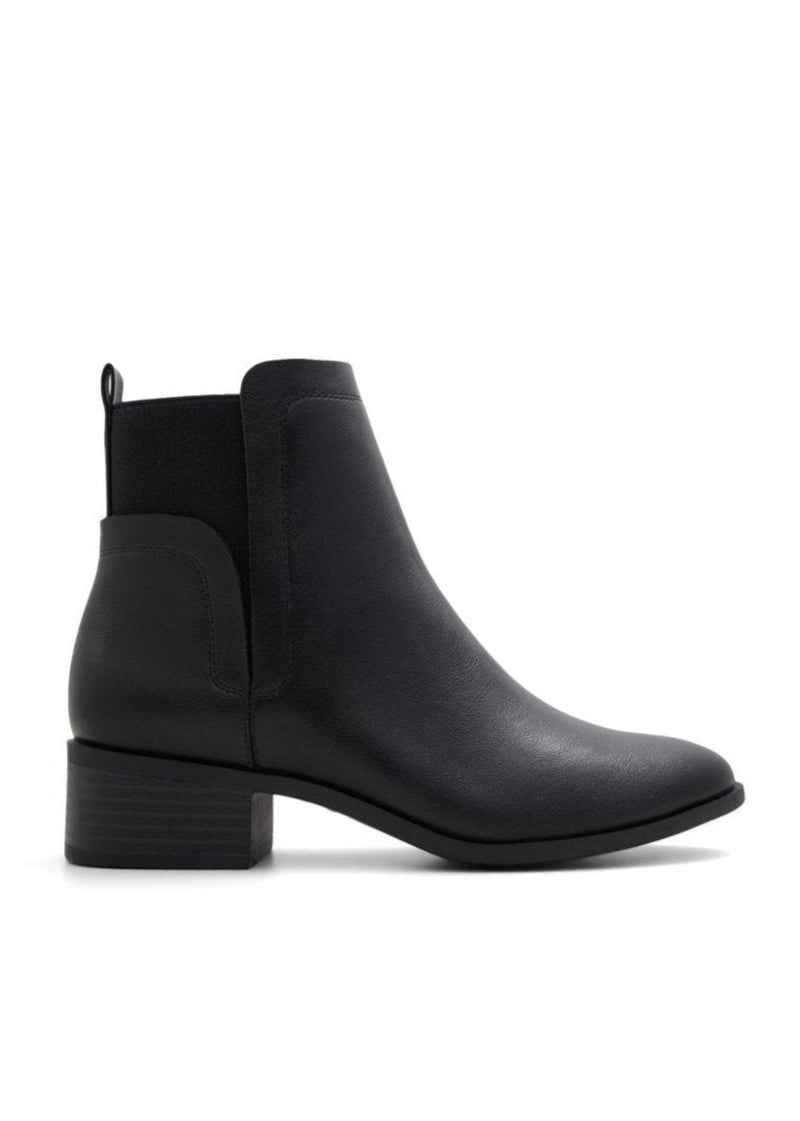 CALL IT SPRING black "Cassi" Chelsea ankle boots w/ block heel, 6