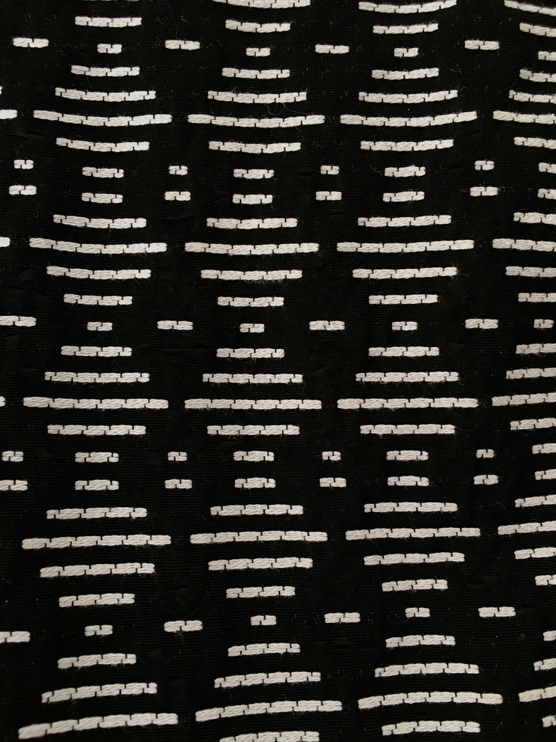 JOE FRESH Women's black & white Ikat print textured shorts with waistband, 0