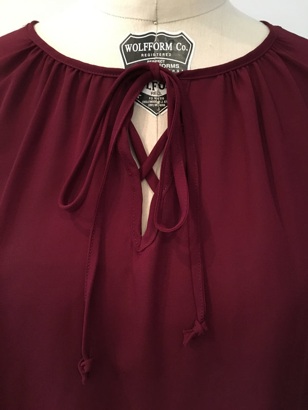 ANN TAYLOR Women's burgundy blouse pleated front yoke gathered cuffs, 8