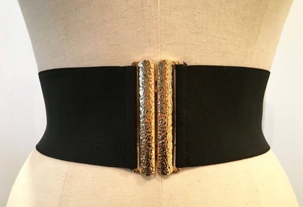 BCBG W black 3" elastic belt with hammered gold clasp, XXS
