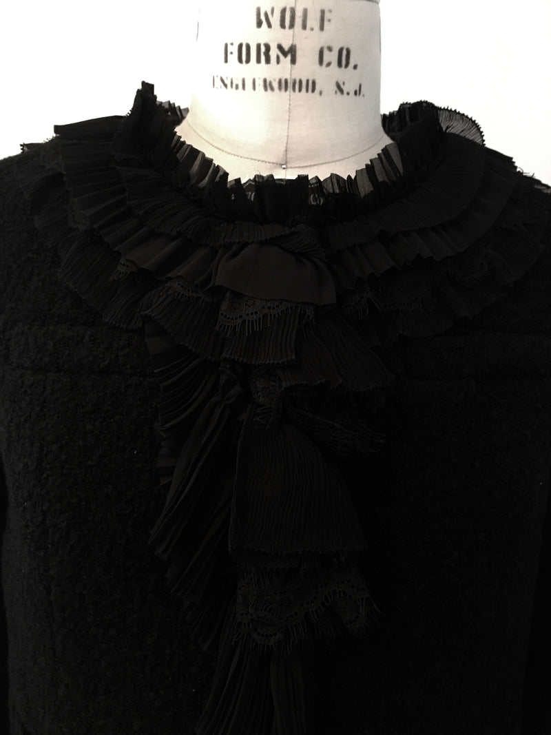 ANN TAYLOR Women's cropped black boucle blazer with chiffon and lace trim, 8 P